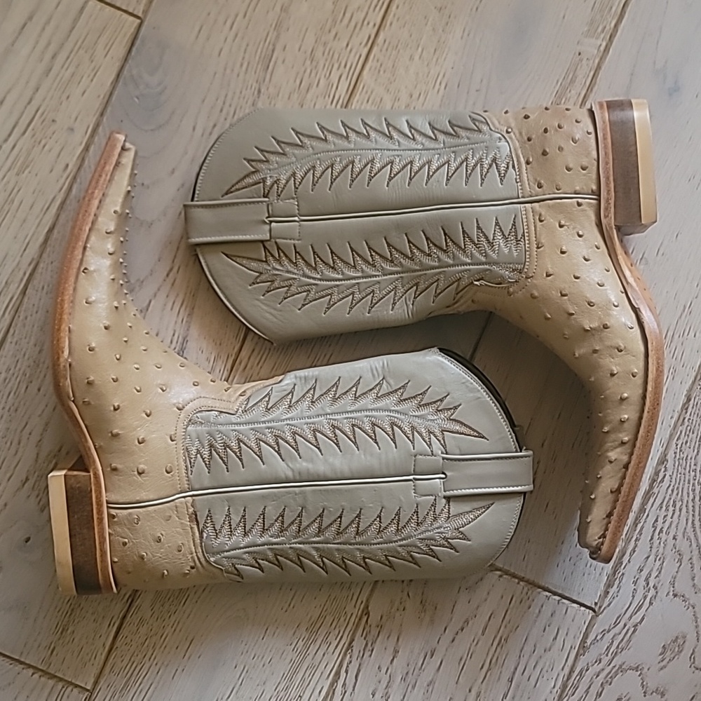 Vintage Tan and Gray Heeled Boots men’s 5 women’s 7